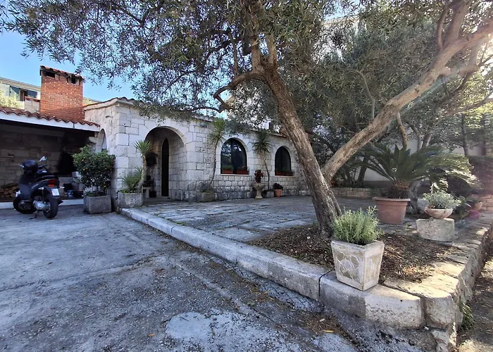 Albina Διαμέρισμα Τρογκίρ