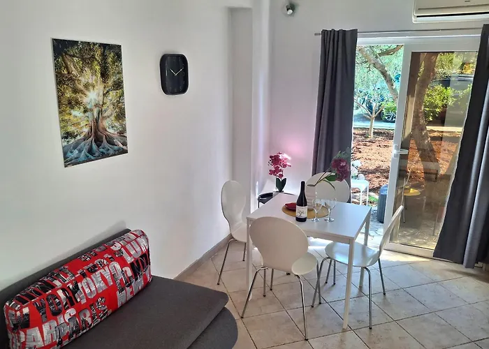 Albina Διαμέρισμα *